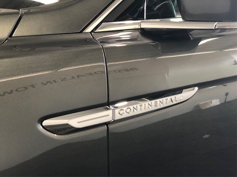 Used 2019 Lincoln Continental Premiere FWD image 20
