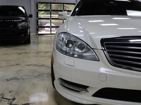 Used 2013 Mercedes-Benz S 550 4MATIC w/ Sport Pkg image 6