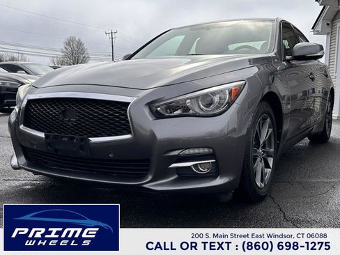 Used 2015 INFINITI Q50 Premium w/ Deluxe Touring Package image 3