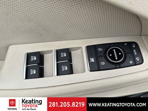 Used 2018 Genesis G80 5.0 Ultimate image 11