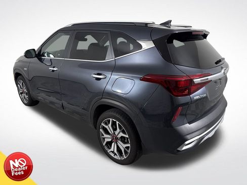 Used 2021 Kia Seltos SX w/ SX Sunroof Package AWD/4WD image 6