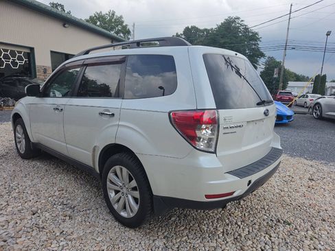Used 2011 Subaru Forester 2.5X Premium AWD/4WD image 4