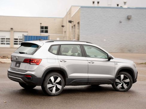 Used 2024 Volkswagen Taos S image 5