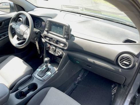 Used 2021 Hyundai Kona SE FWD image 18