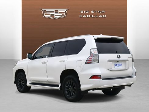Used 2023 Lexus GX 460 Premium image 3