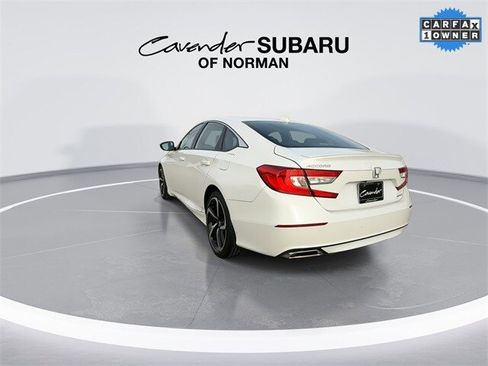 Used 2018 Honda Accord Sport image 9