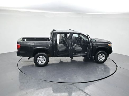 Used 2021 Toyota Tacoma SR image 41