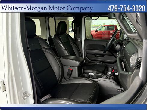 Used 2022 Jeep Wrangler Unlimited Sahara w/ Cold Weather Group AWD/4WD image 36