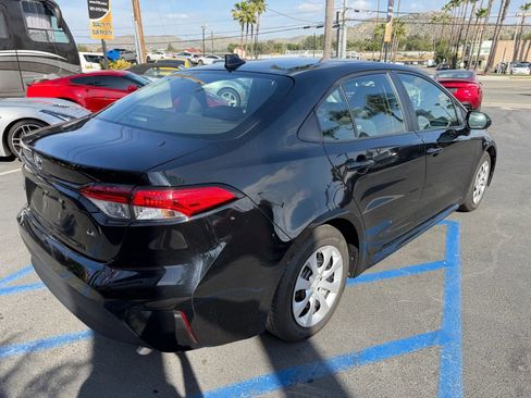 Used 2025 Toyota Corolla LE image 8