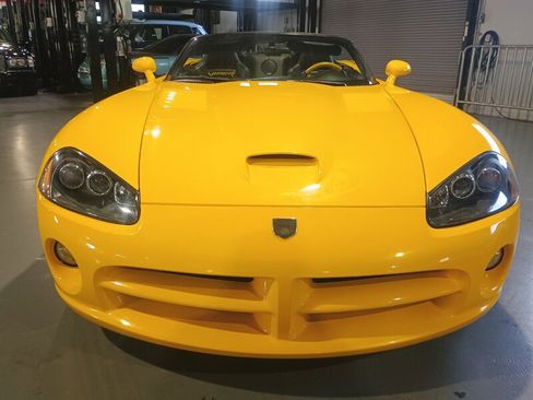 Used 2005 Dodge Viper SRT-10 image 7