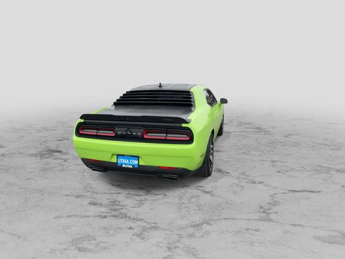 Used 2023 Dodge Challenger R/T w/ T/A Package image 7