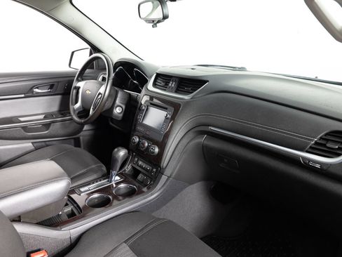 Used 2017 Chevrolet Traverse LT w/ True North Edition AWD/4WD image 26
