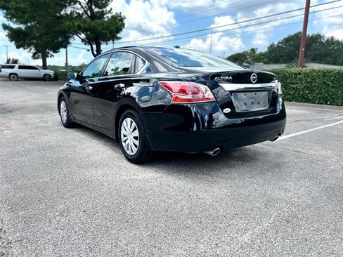 Used 2014 Nissan Altima 2.5 S w/ Display Audio Package image 32