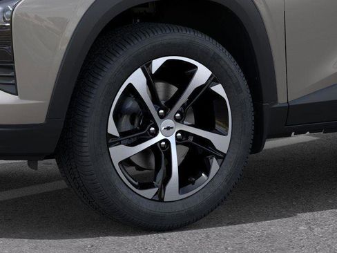 New 2026 Chevrolet Trax RS w/ Driver Confidence Package image 9