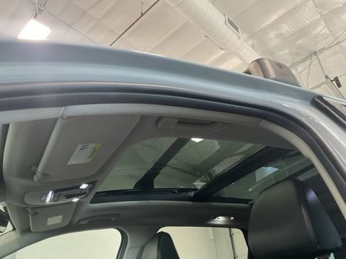 Used 2024 Kia Sorento S w/ Panoramic Sunroof Package FWD image 28