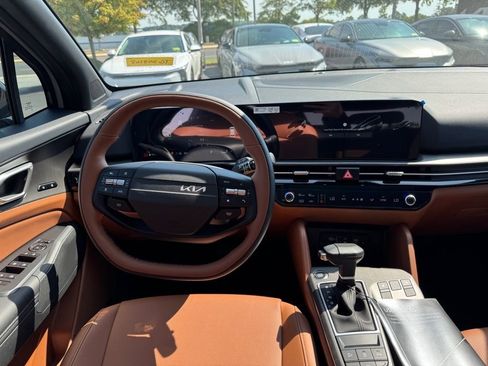 New 2026 Kia Sportage X-Line w/ X-Line Technology Package image 10