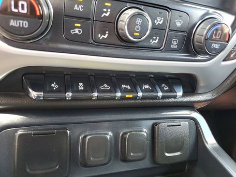 Used 2017 GMC Sierra 1500 SLT AWD/4WD image 24