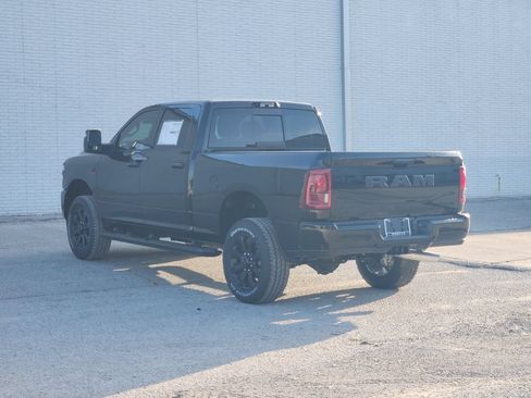 New 2026 RAM 2500 Laramie AWD/4WD image 3