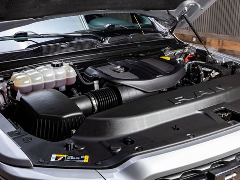 Used 2025 RAM 1500 Big Horn image 39