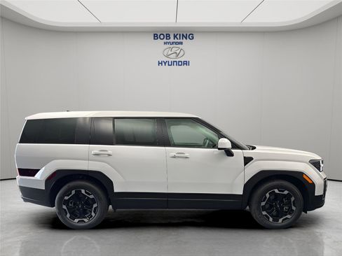 New 2026 Hyundai Santa Fe SE FWD image 6