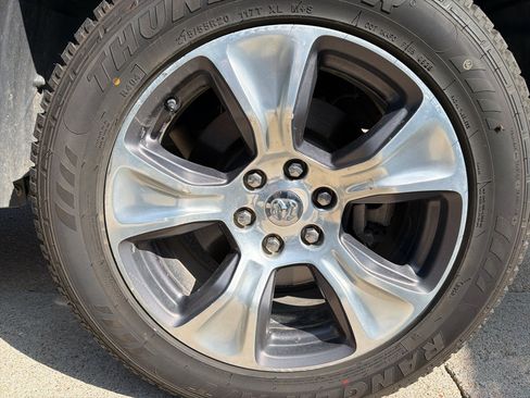 Used 2022 RAM 1500 Laramie AWD/4WD image 29