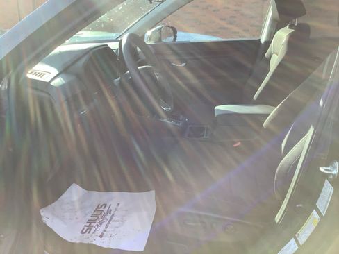 Used 2023 Honda CR-V EX image 6