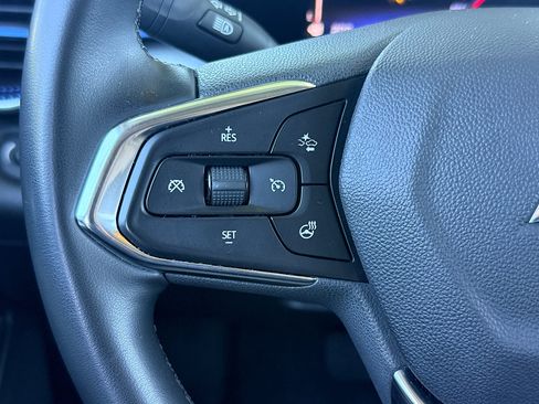 Used 2024 Chevrolet Trax LT w/ Driver Confidence Package FWD image 21