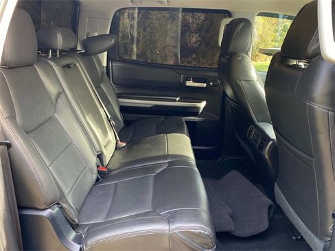 Used 2018 Toyota Tundra SR5 image 31