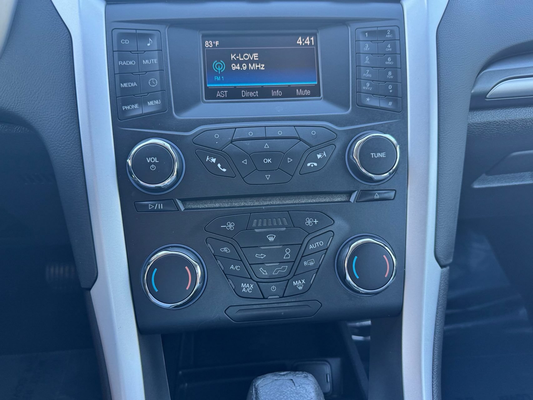 Used 2015 Ford Fusion S FWD image 18