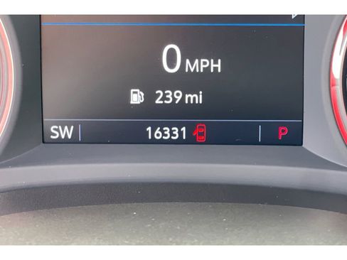 Used 2023 Chevrolet TrailBlazer RS w/ Sun and Liftgate Package FWD image 39