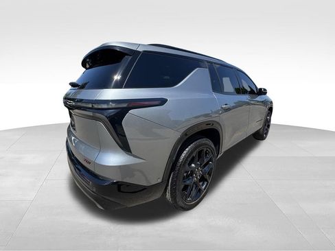 Used 2024 Chevrolet Traverse RS w/ LPO, Floor Liner Package AWD/4WD image 8