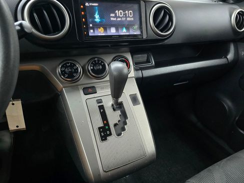 Used 2015 Scion xB image 24