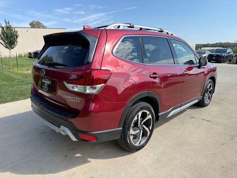 Used 2022 Subaru Forester Touring w/ Popular Package #2 AWD/4WD image 6