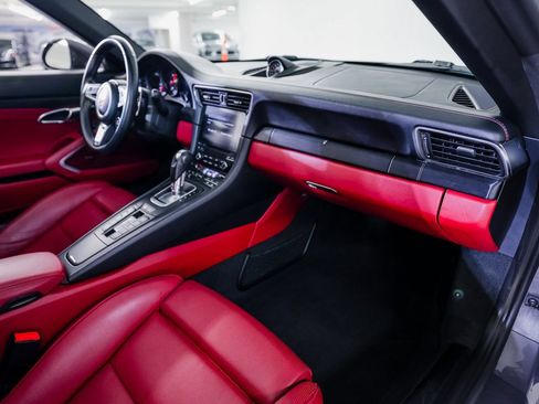 Certified 2018 Porsche 911 Targa 4 GTS image 27