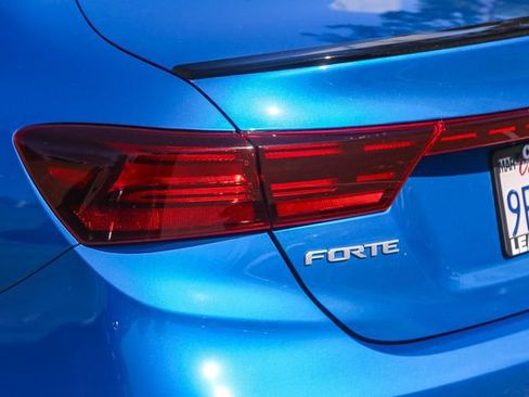 Certified 2023 Kia Forte GT-Line image 11