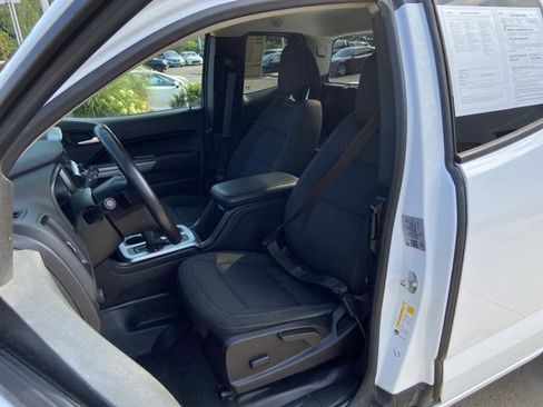 Used 2022 Chevrolet Colorado LT w/ Fleet Safety Package RWD image 18