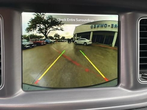 Used 2023 Dodge Charger SXT image 18