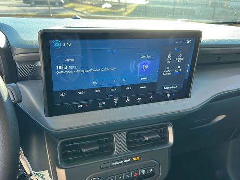 Certified 2025 Ford Maverick XL image 16