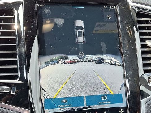 Used 2025 Volvo XC90 B5 Plus w/ Protection Package Premier image 13