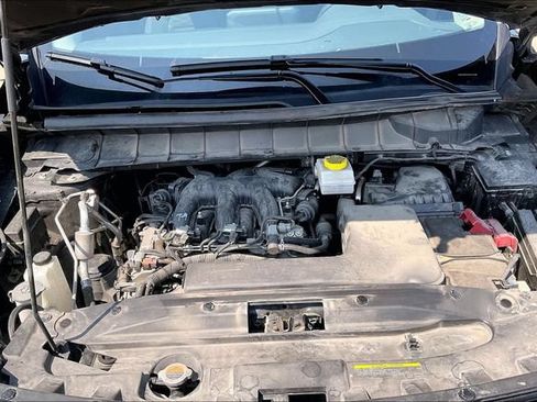 Used 2025 Nissan Pathfinder SV AWD/4WD image 30