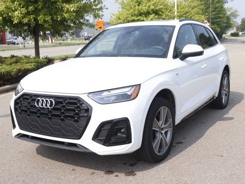 Used 2025 Audi Q5 2.0T Premium w/ Convenience Plus Package image 9