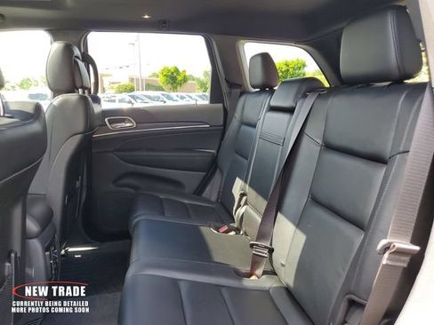 Used 2020 Jeep Grand Cherokee Limited AWD/4WD image 11