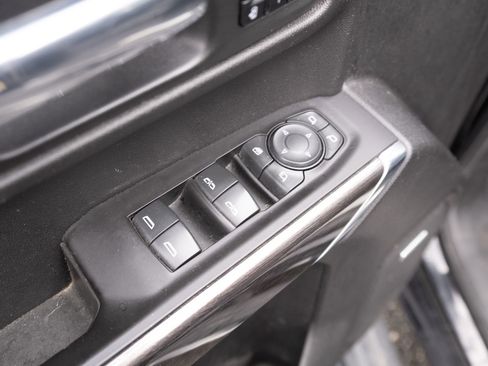 Used 2020 Chevrolet Silverado 1500 LTZ w/ LTZ Premium Package image 17