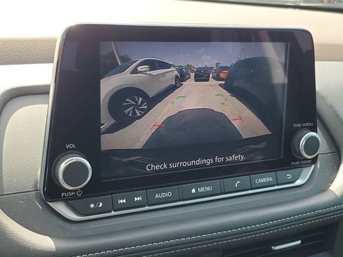 Certified 2023 Nissan Rogue S FWD image 26