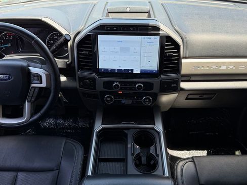 Used 2022 Ford F250 Lariat w/ Lariat Value Package AWD/4WD image 11