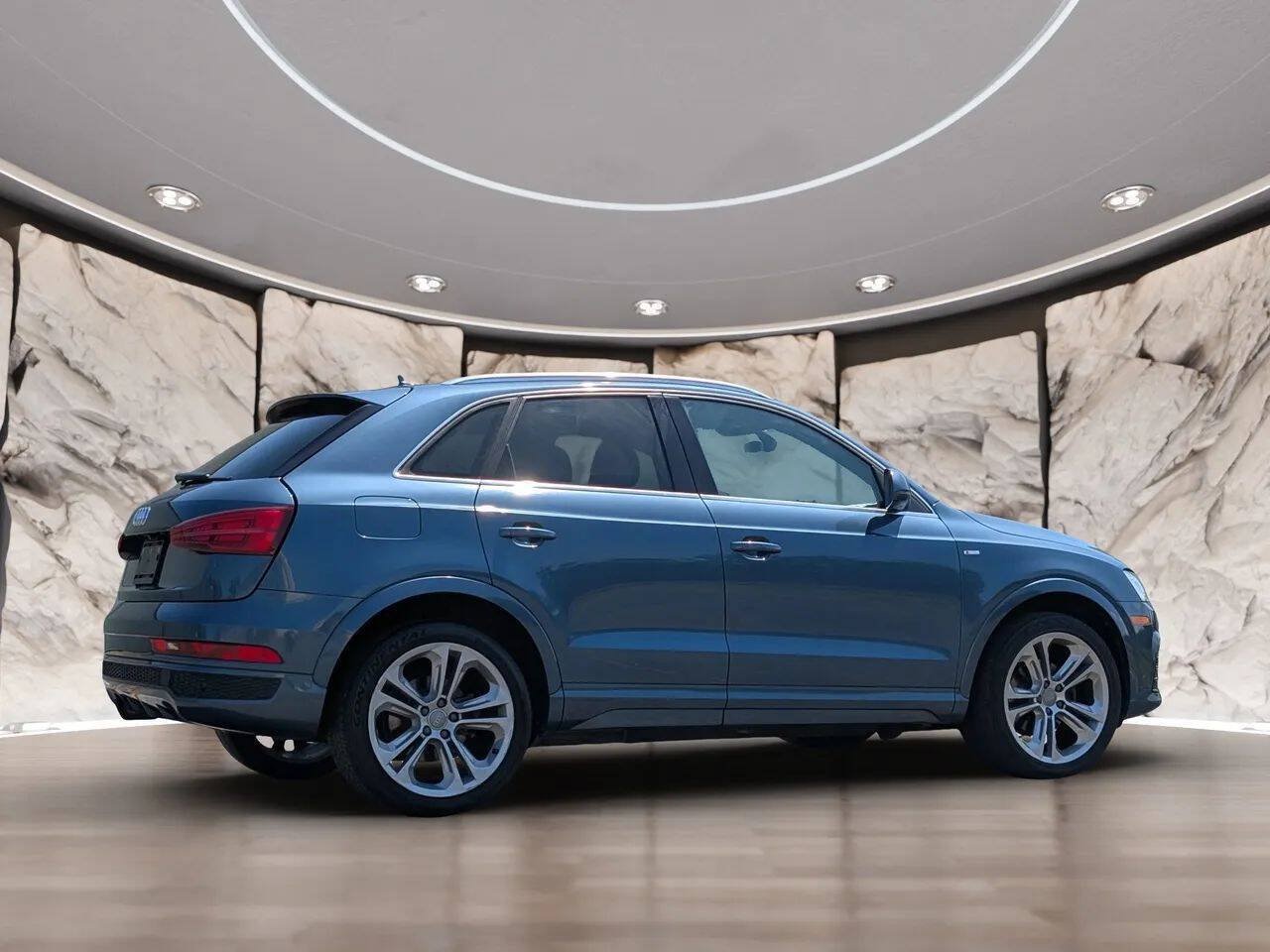 Used 2016 Audi Q3 2.0T Prestige w/ Prestige Package AWD/4WD image 10