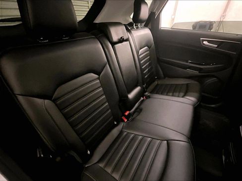Used 2020 Ford Edge SEL w/ Convenience Package image 26