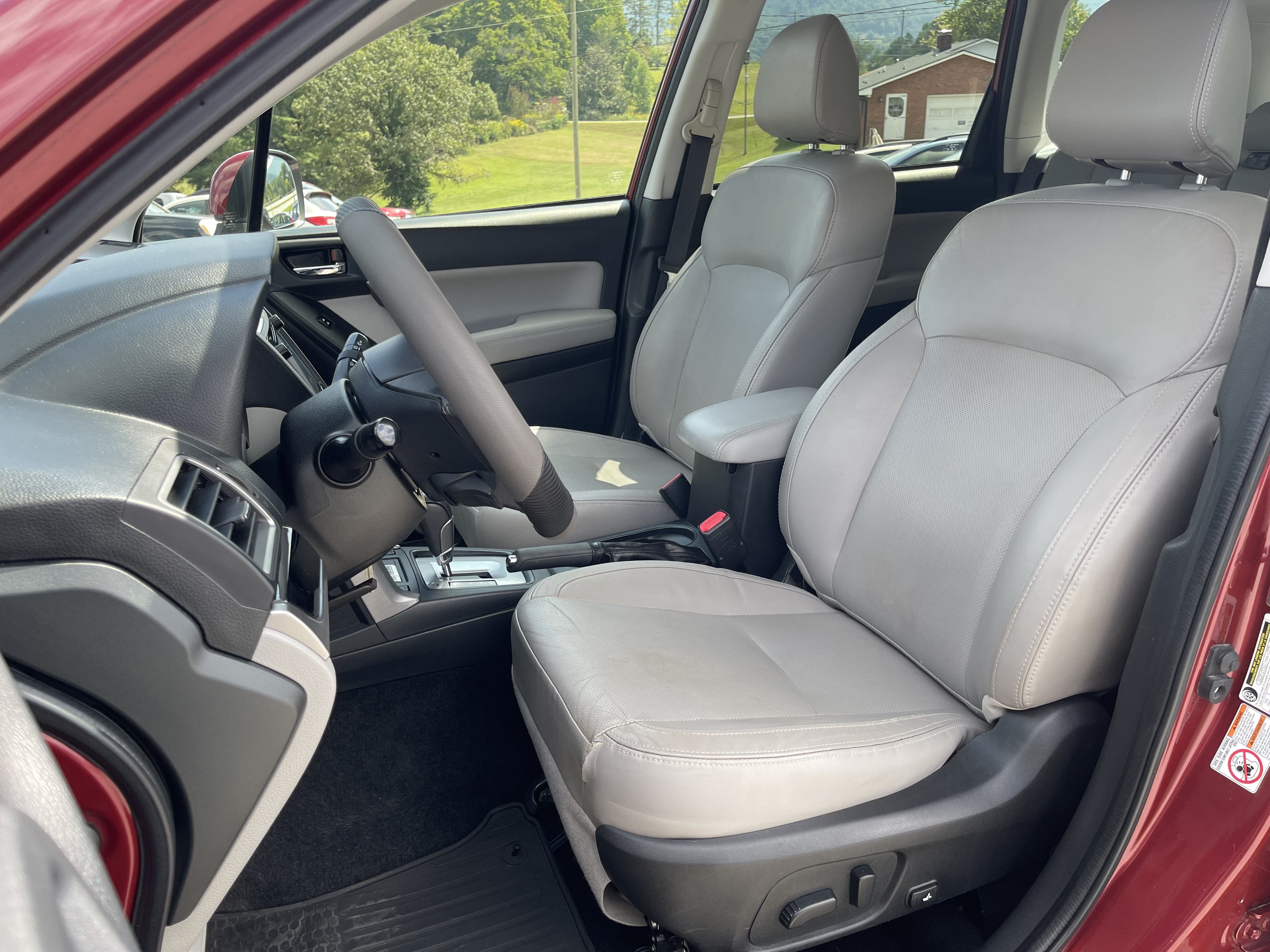 Used 2017 Subaru Forester 2.5i Limited w/ Popular Package #1 AWD/4WD image 9