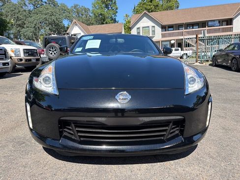 Used 2013 Nissan 370Z Touring w/ Sport Pkg RWD image 4