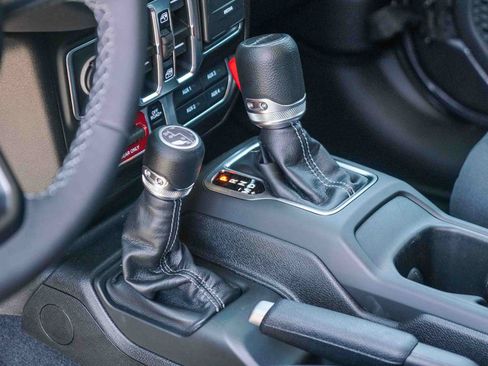 New 2026 Jeep Gladiator Mojave AWD/4WD image 18